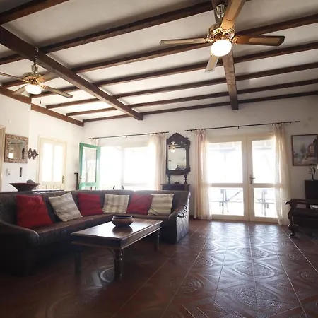 Villa Aquarius Troulos