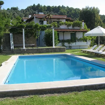 Aquarius Villa Troulos