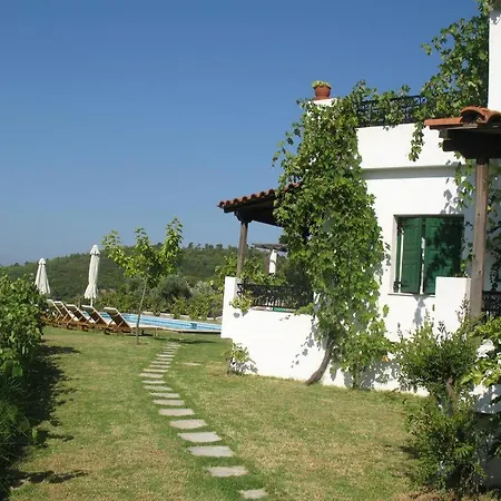 Aquarius Villa *